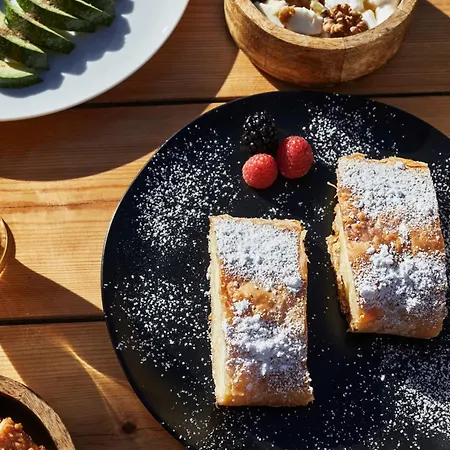 Athiri Santorini إيميروفيغلي