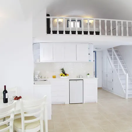 Athiri Santorini 3*