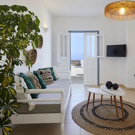 Отель Athiri Santorini 3*