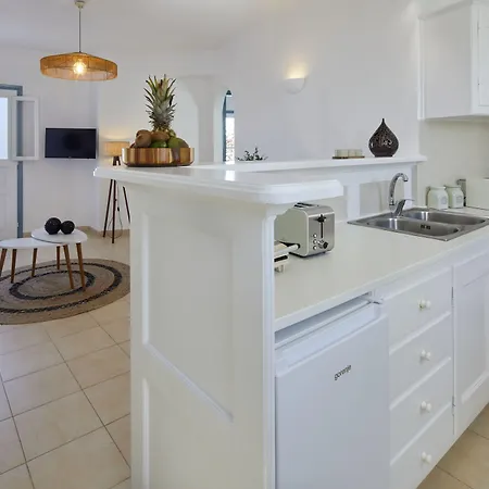 Отель Athiri Santorini 3*