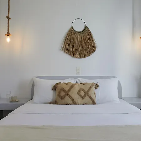 Отель Athiri Santorini Имеровигли