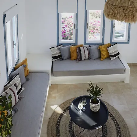 Athiri Santorini 3* 이메로비글리