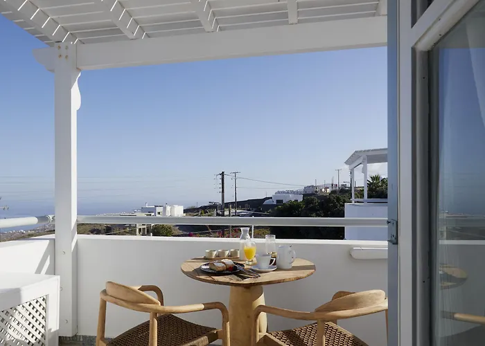 Athiri Santorini 3* إيميروفيغلي