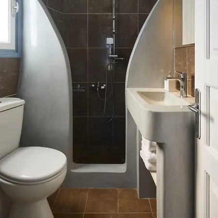 Athiri Santorini 이메로비글리