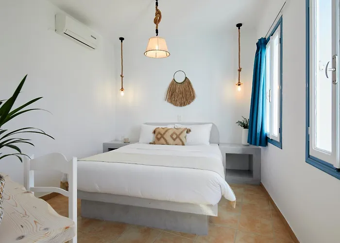 Hotel Athiri Santorini