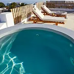 Athiri Santorini